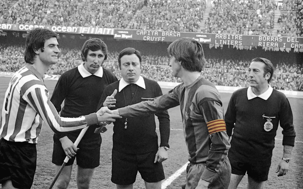 La patria del balón: Fútbol y narraciones identitarias en España, 1920-2014 La patria del balón: Fútbol y narraciones identitarias en España, 1920-2014